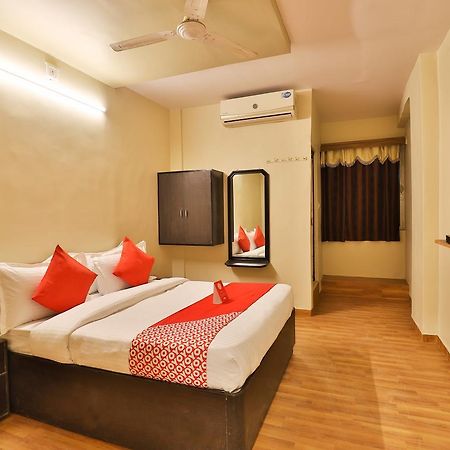 Oyo 11427 Hotel Kalyan Ahmedabad Exterior photo