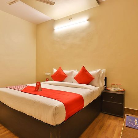 Oyo 11427 Hotel Kalyan Ahmedabad Exterior photo